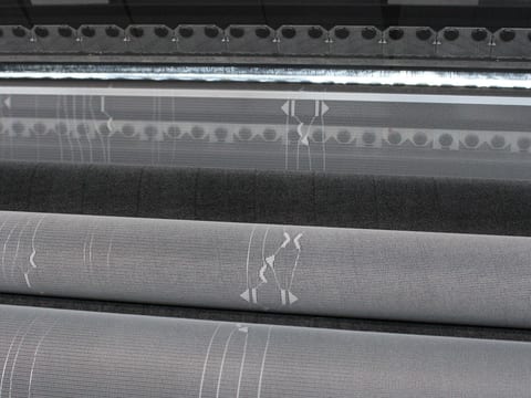 Production of the functional fabric on a KARL MAYER Multibar machine